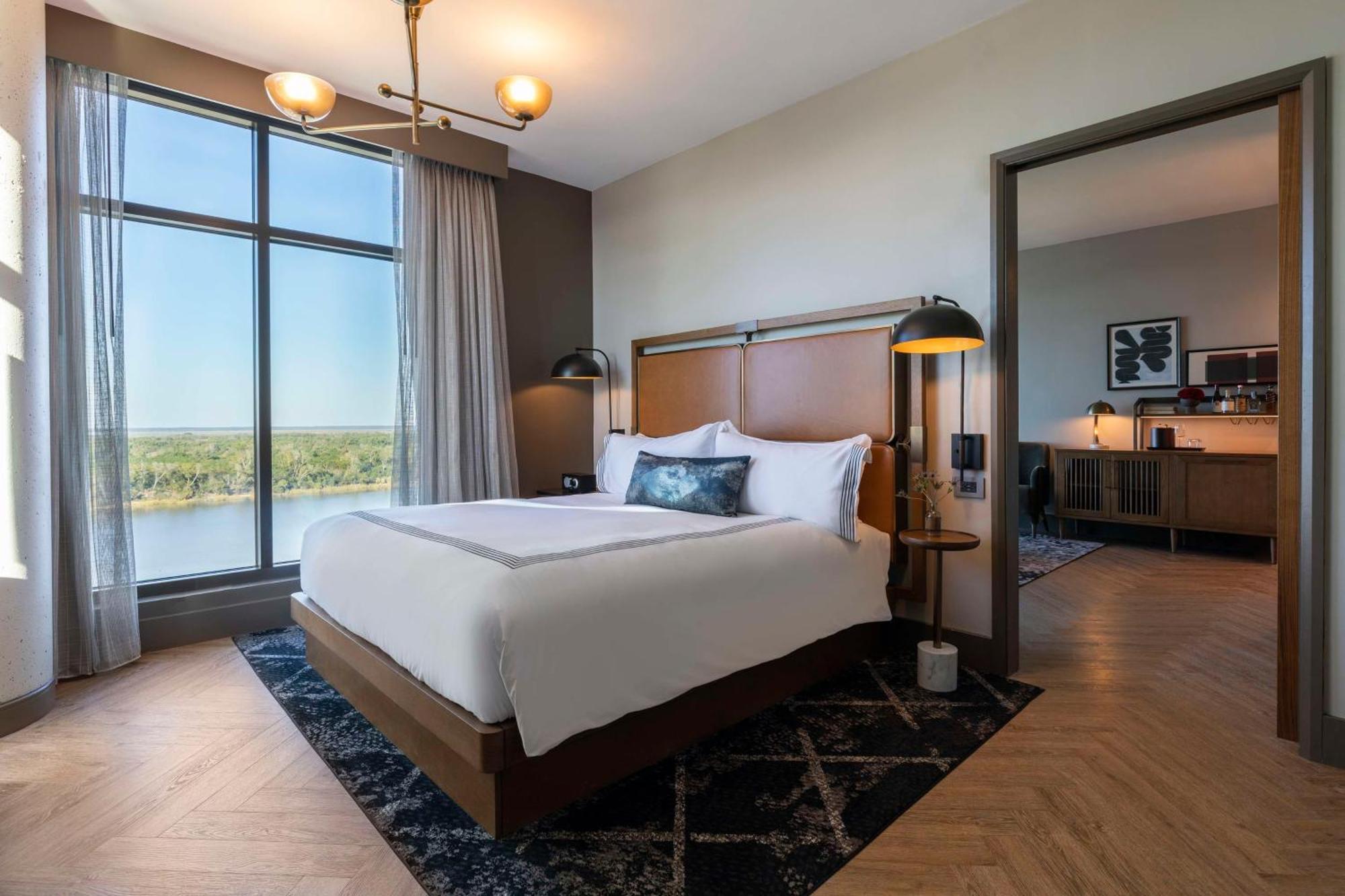 Thompson Savannah, By Hyatt Exterior photo