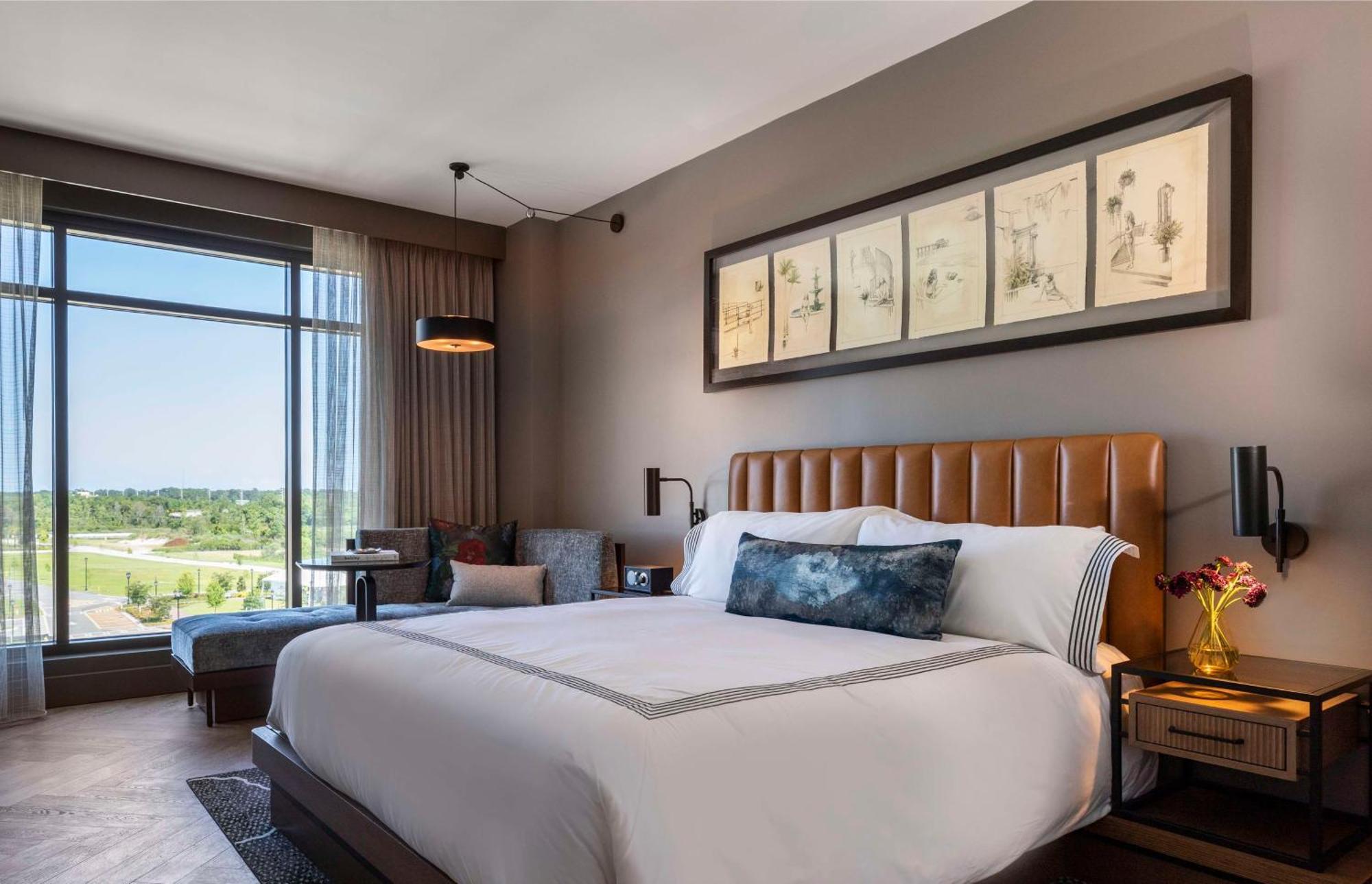 Thompson Savannah, By Hyatt Exterior photo