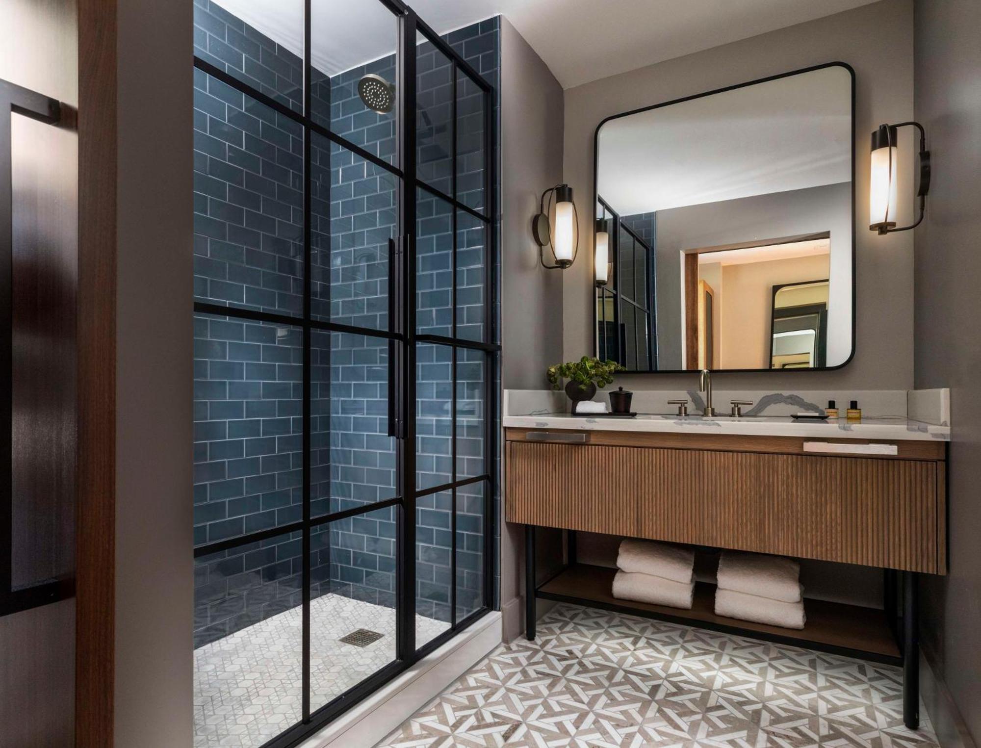 Thompson Savannah, By Hyatt Exterior photo